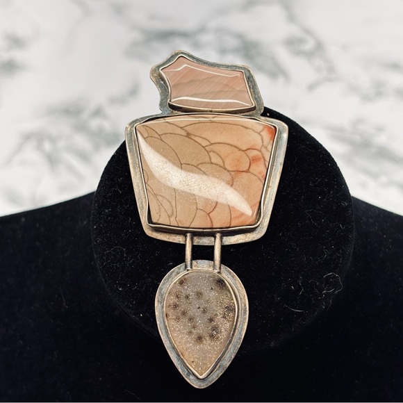 Vintage Elegant Large Sterling Silver Obsidian Stone Pendant Necklace - Picture 8 of 8